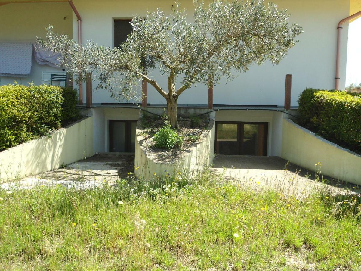 Tra Mare E Monti Apartment Santa Giusta Bagian luar foto
